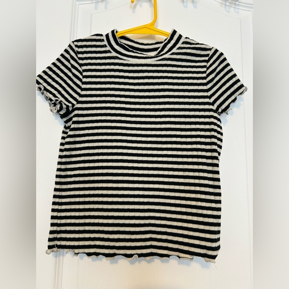 Cat & Jack Girls Ribbed Stripe Top Black White